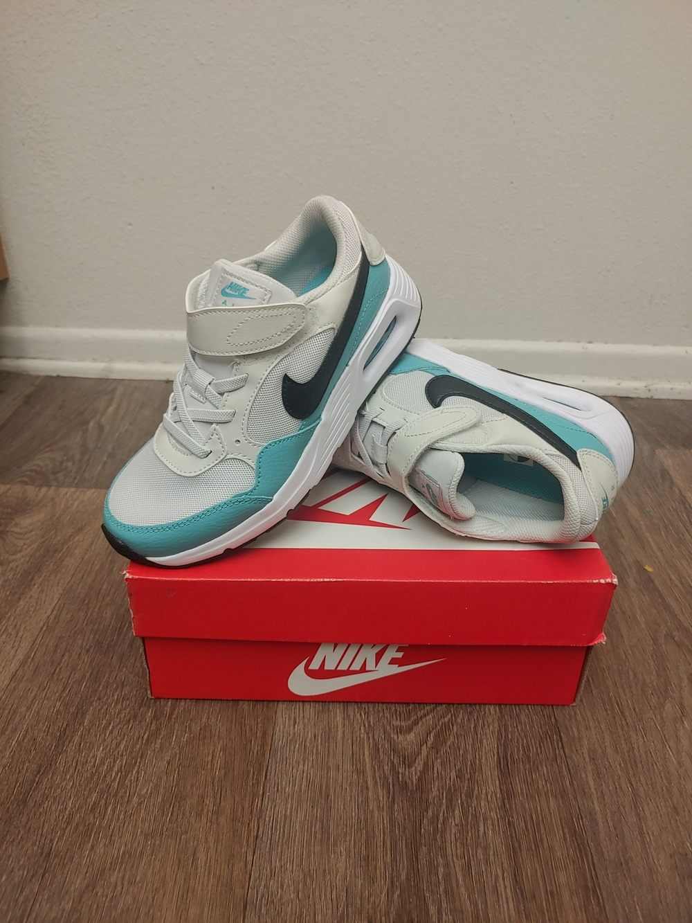 Nike Kids White, Teal & Black Athletic Sneakers
